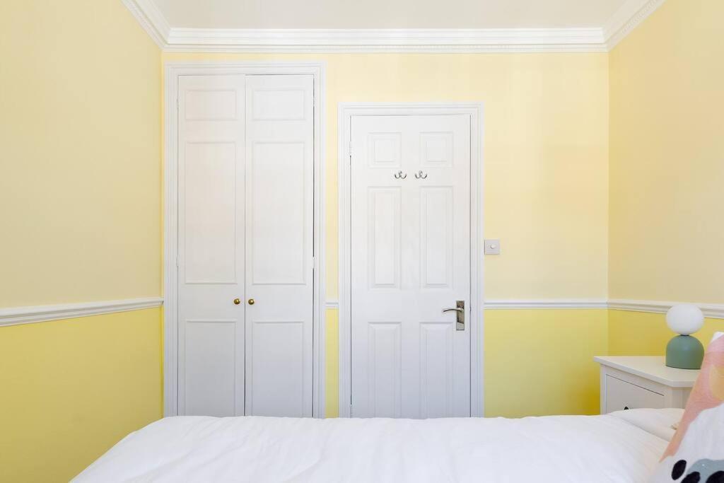 Spacious 3 Bedroom Flat With Terrace Londyn Zewnętrze zdjęcie